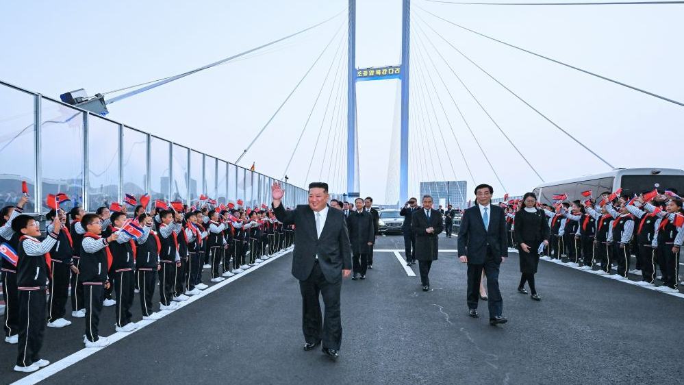China's top political advisor accompanies DPRK top leader on visit to border city
