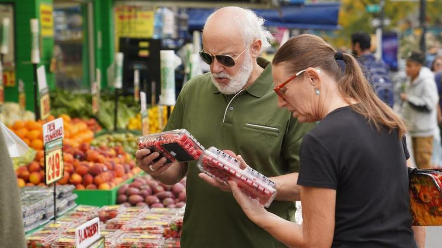 U.S. inflation accelerates in September on higher energy prices