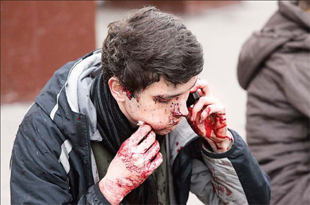 female suicide bombers kill 37 in moscow metro